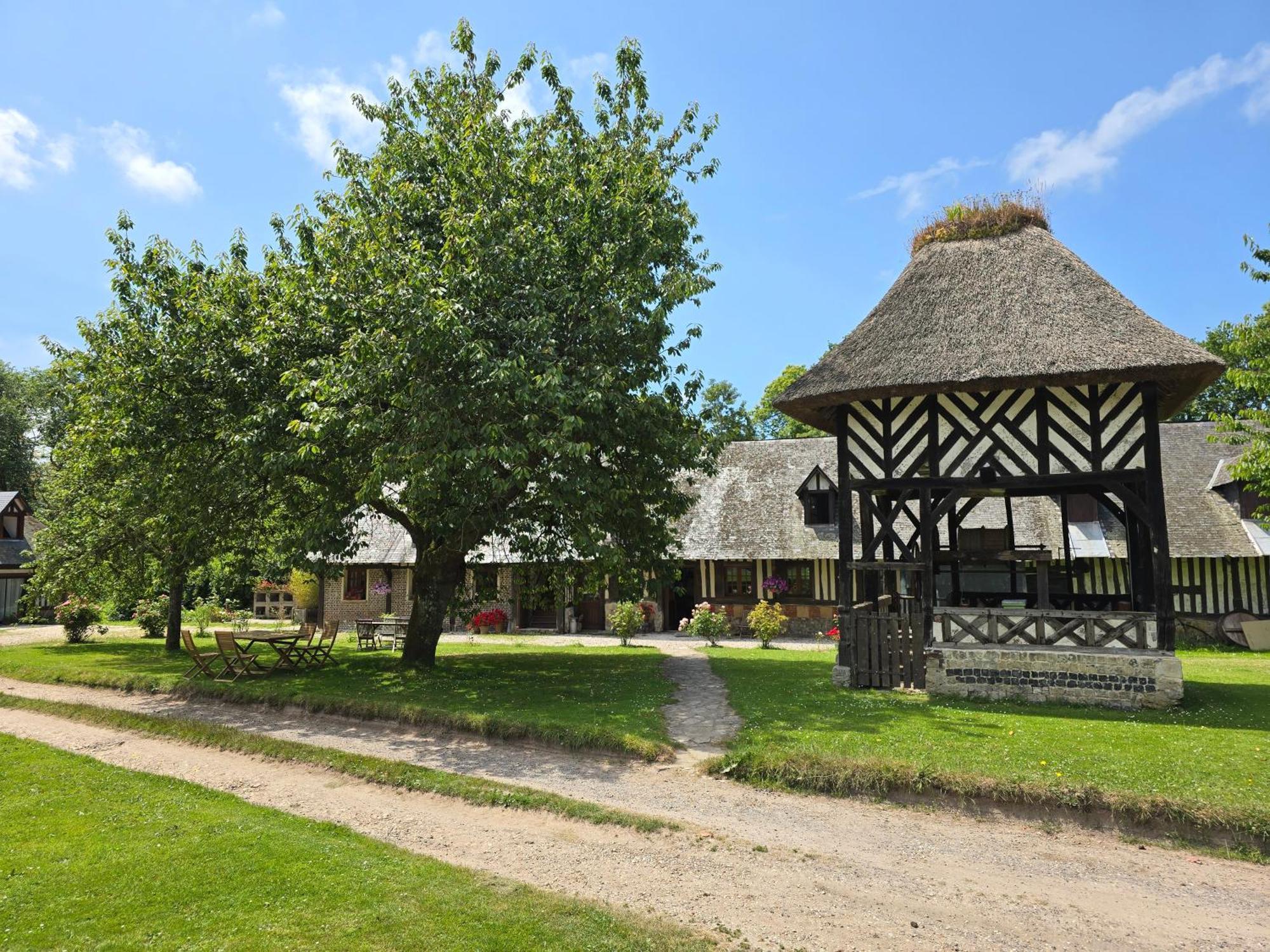 La Ferme Chevalier Équemauville Exterior foto